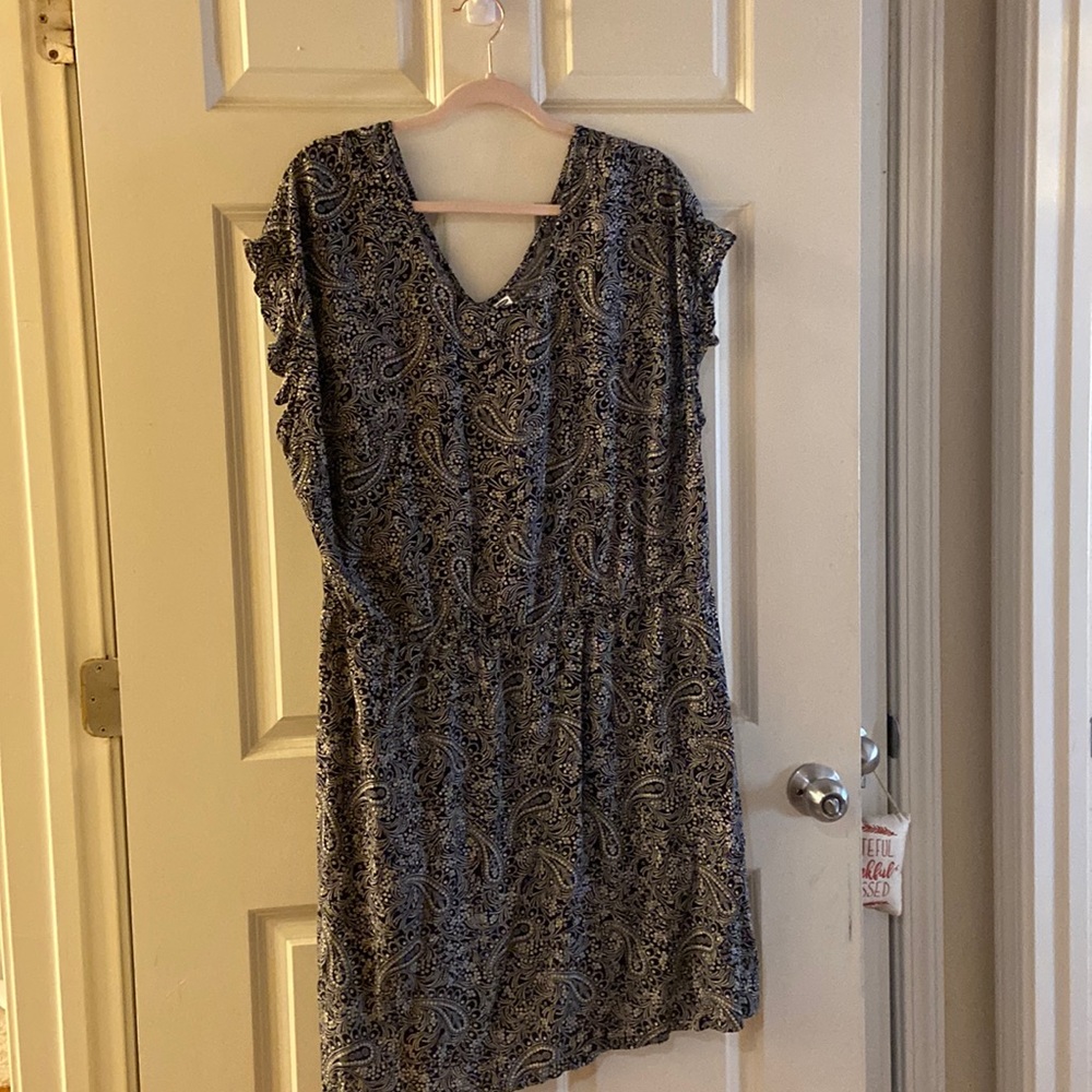 Old Navy White and Black Waisted Dress